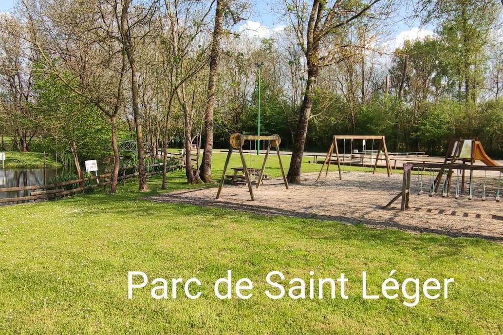 Gite La Metairie, Au Calme A La Campagne Villa Saint-Seurin-de-Palenne Exterior photo